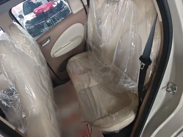 Wuling Hongguang Mini EV — Фото автомобиля 16