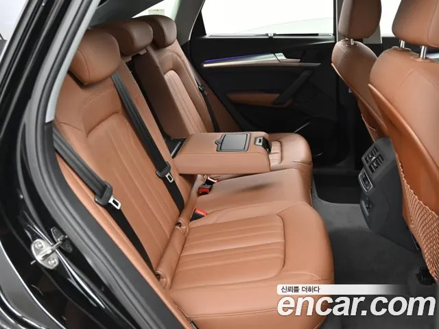 Audi Q5 FY — Фото автомобиля 12