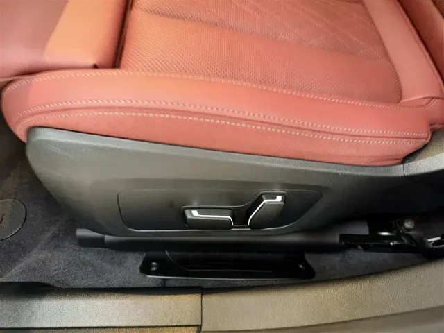 BMW 3 Series — Фото автомобиля 15