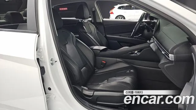 Hyundai Avante CN7 — Фото автомобиля 16