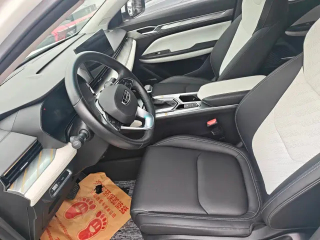 Geely Emgrand L — Фото автомобиля 4