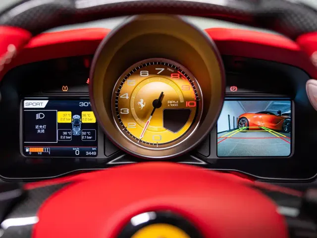 Ferrari F8 — Фото автомобиля 16