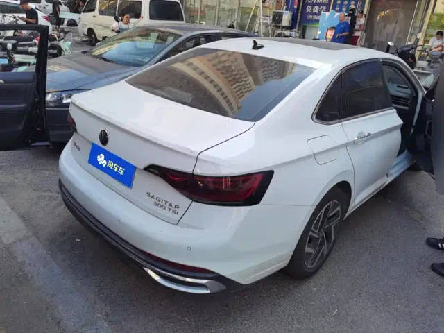 Volkswagen Sagitar — Фото автомобиля 3