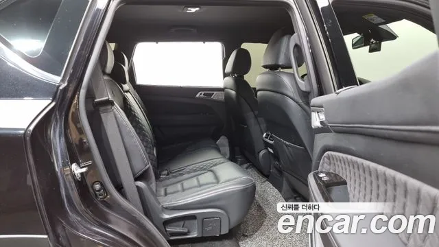 KG_Mobility_Ssangyong Rexton — Фото автомобиля 12