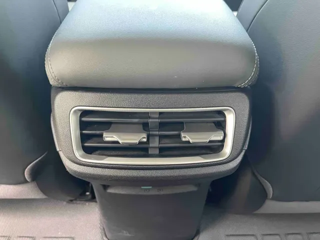 BYD Qin L — Фото автомобиля 15
