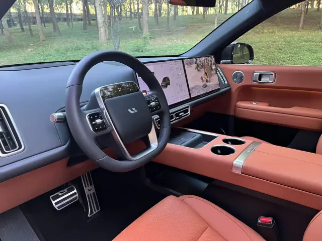 Li Auto L6 — Фото автомобиля 7