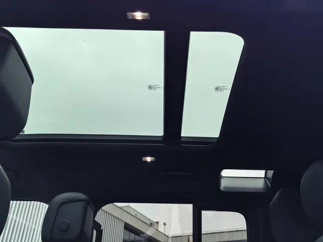 Land Rover Defender — Фото автомобиля 18