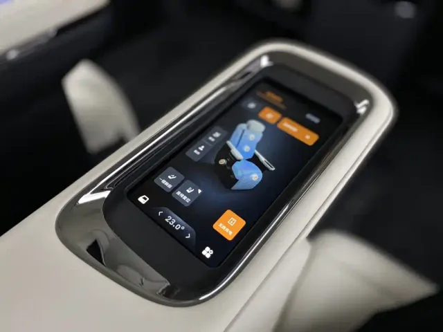 Geely Yizhen L380 — Фото автомобиля 21