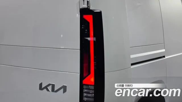 Kia PV5 — Фото автомобиля 8