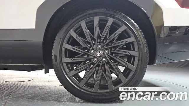 Hyundai Santafe Santa Fe (MX5) Бензин 2.5T 4WD — Фото автомобиля 16