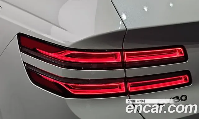 Genesis GV80 — Фото автомобиля 8
