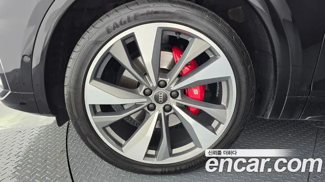 Audi SQ5 3.0 TFSI quattro Sportback — Фото автомобиля 5