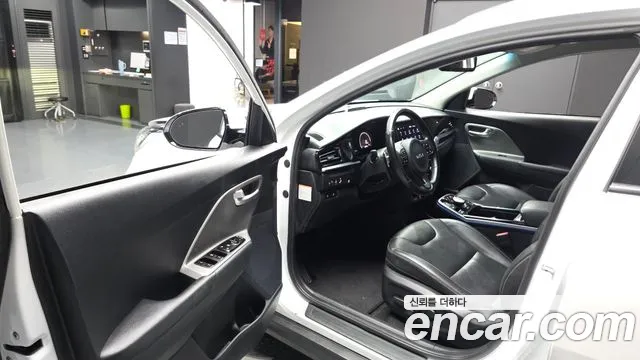 Kia Niro Niro Plus Earth — Фото автомобиля 10