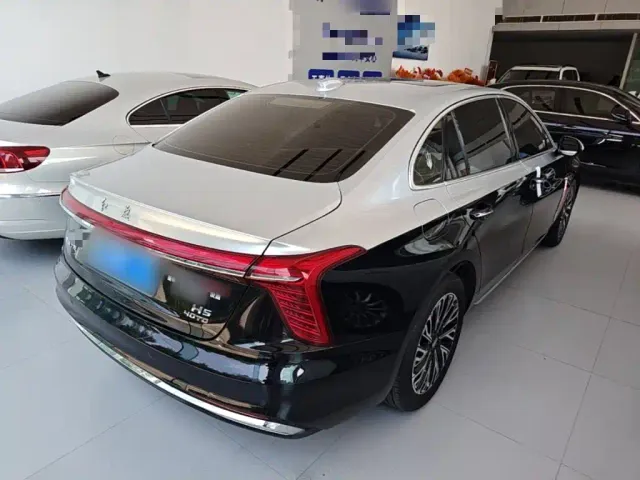 Hongqi H5 — Фото автомобиля 4