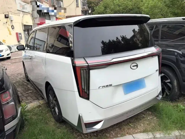 GAC Trumpchi Trumpchi M8 2023 Model Master Series 400T Ultimate Edition — Фото автомобиля 4