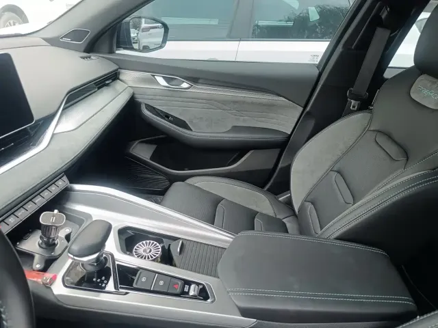 Geely Xingrui — Фото автомобиля 6