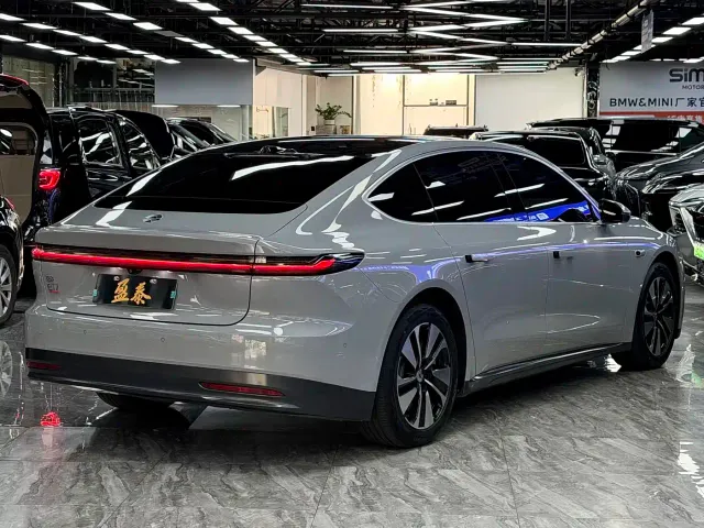 Nio ET7 — Фото автомобиля 7