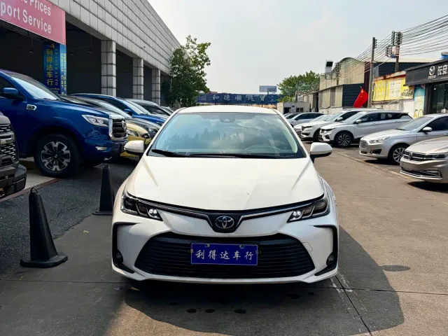 Toyota Corolla — Фото автомобиля 2