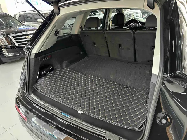 Audi Q7 — Фото автомобиля 16