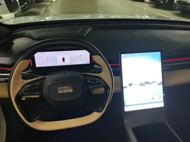 Geely Galaxy L6 — Фото автомобиля 13