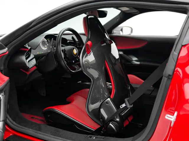 Ferrari SF90 — Фото автомобиля 22