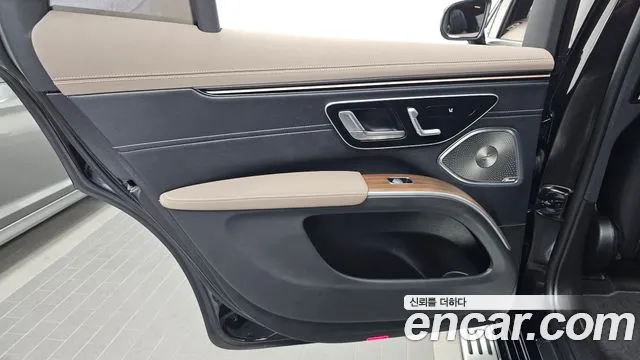 Mercedes-Benz EQS — Фото автомобиля 18