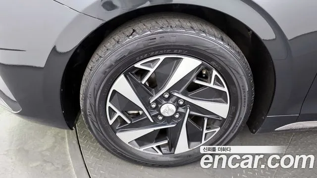 Hyundai Grandeur Premium — Фото автомобиля 5