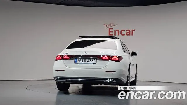 Mercedes-Benz E-Class W214 — Фото автомобиля 4