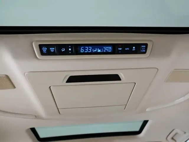 Toyota Vellfire — Фото автомобиля 15