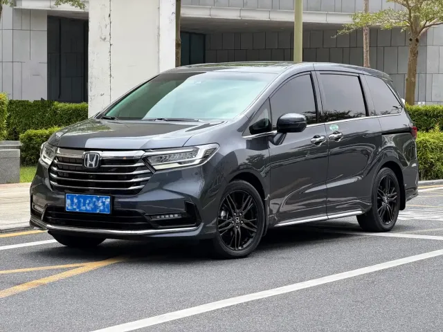 Фотография автомобиля — Honda Odyssey