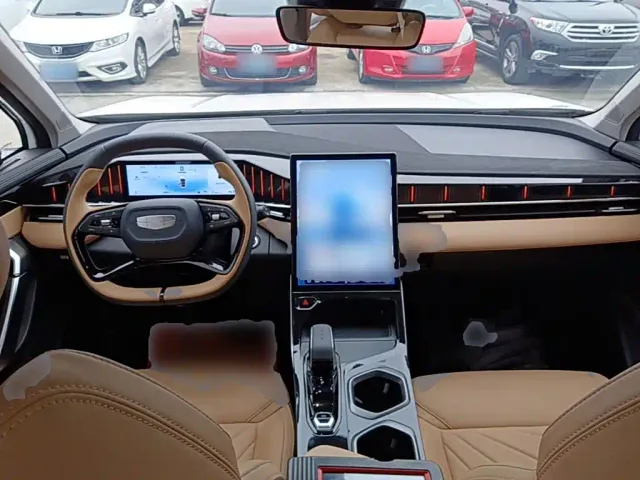 Geely Boyue L — Фото автомобиля 9