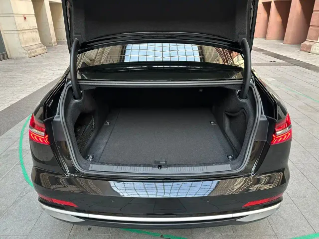 Audi A6L — Фото автомобиля 18