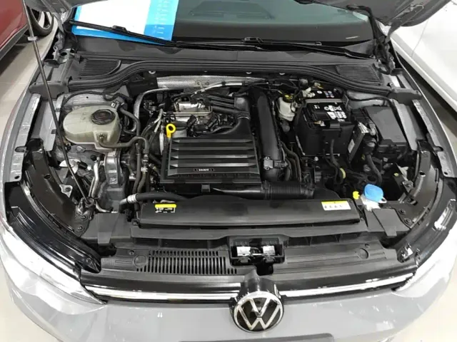 Volkswagen Golf — Фото автомобиля 19