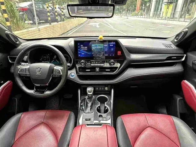 Toyota Crown Kluger — Фото автомобиля 7