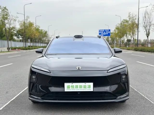 Nio ET5 Touring — Фото автомобиля 2