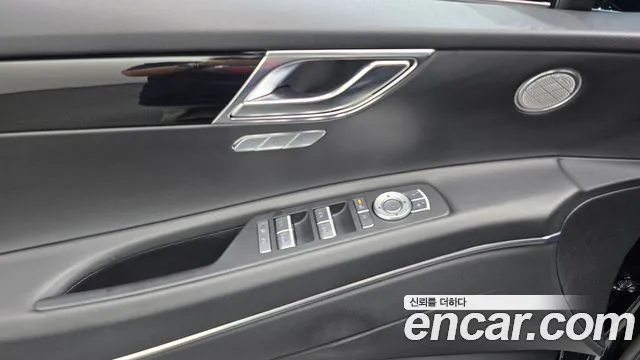 Genesis GV80 — Фото автомобиля 29