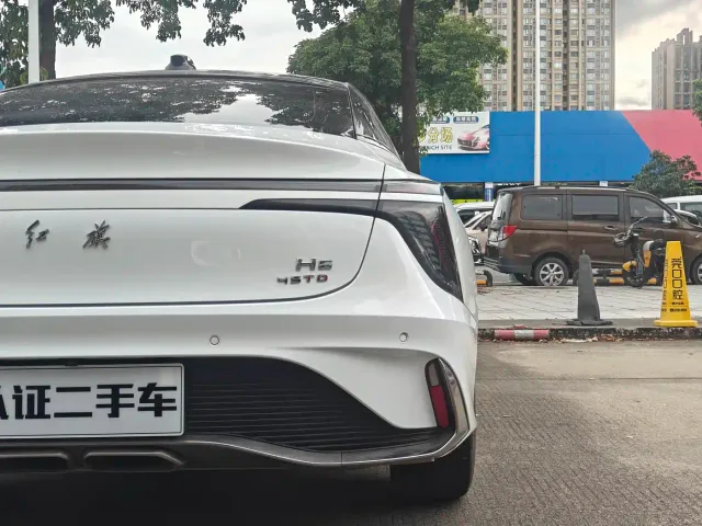 Hongqi H6 — Фото автомобиля 18