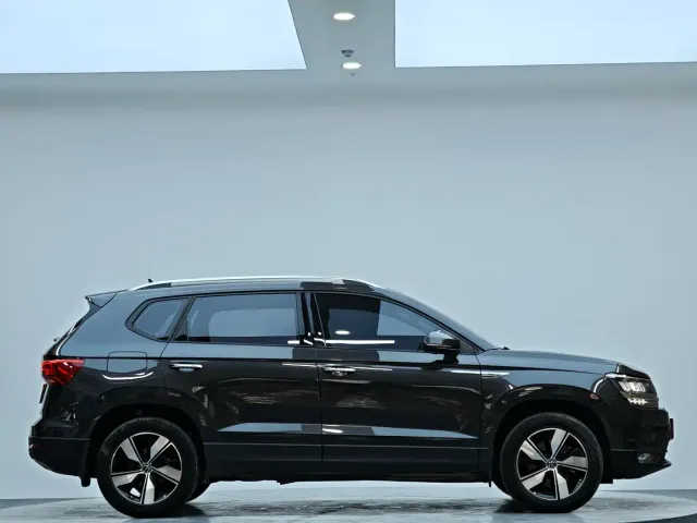 Volkswagen Tharu — Фото автомобиля 4