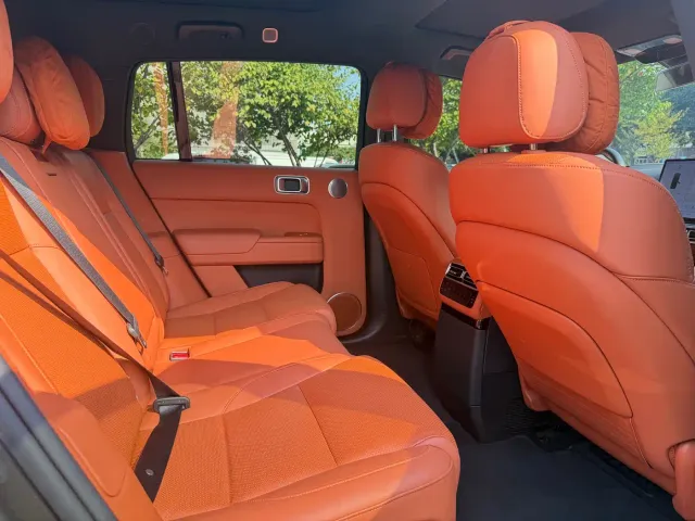Li Auto L7 — Фото автомобиля 12