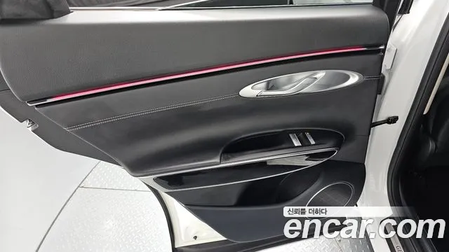 Genesis GV70 2.5T Бензин 2WD — Фото автомобиля 22