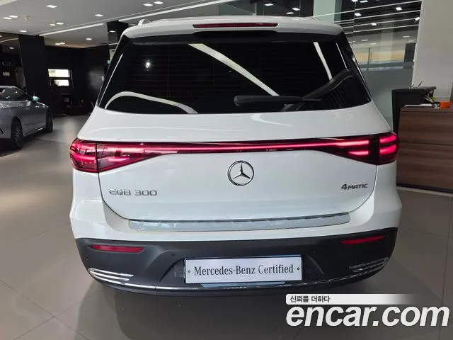 Mercedes-Benz EQB X243 — Фото автомобиля 4