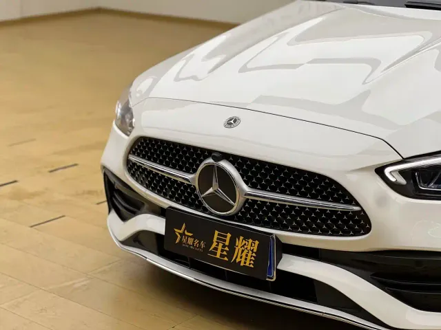 Mercedes-Benz C-Class — Фото автомобиля 4