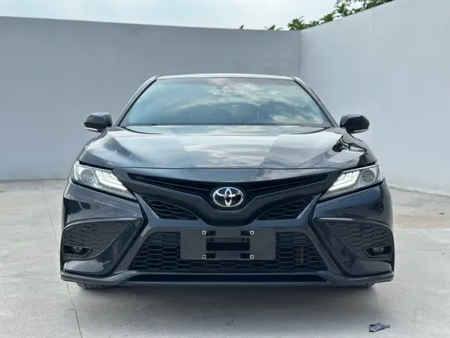 Toyota Camry — Фото автомобиля 2