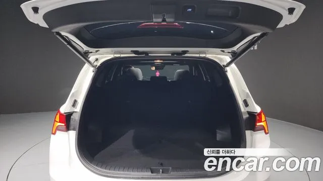 Hyundai Santafe — Фото автомобиля 20