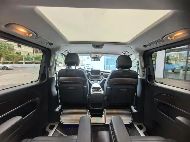 Mercedes-Benz V-Class — Фото автомобиля 11