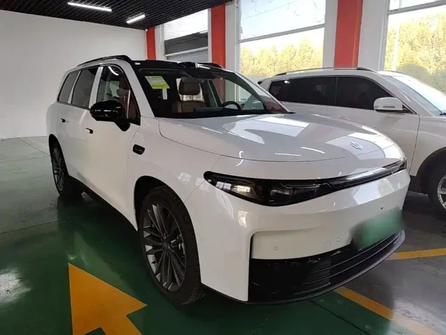 Leapmotor C16 — Фото автомобиля 3