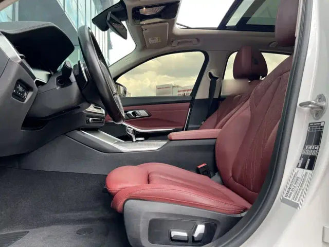 BMW 3 Series — Фото автомобиля 18