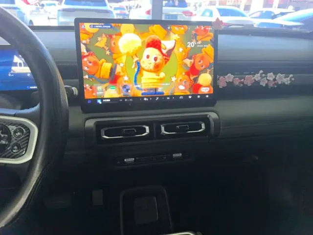 Baojun Yep Plus — Фото автомобиля 12