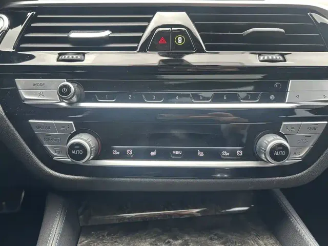 BMW 6 Series Gran Turismo — Фото автомобиля 17