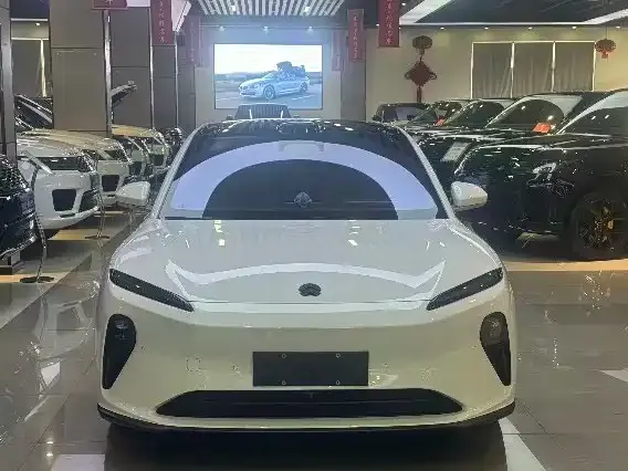 Nio ET5 Touring — Фото автомобиля 2